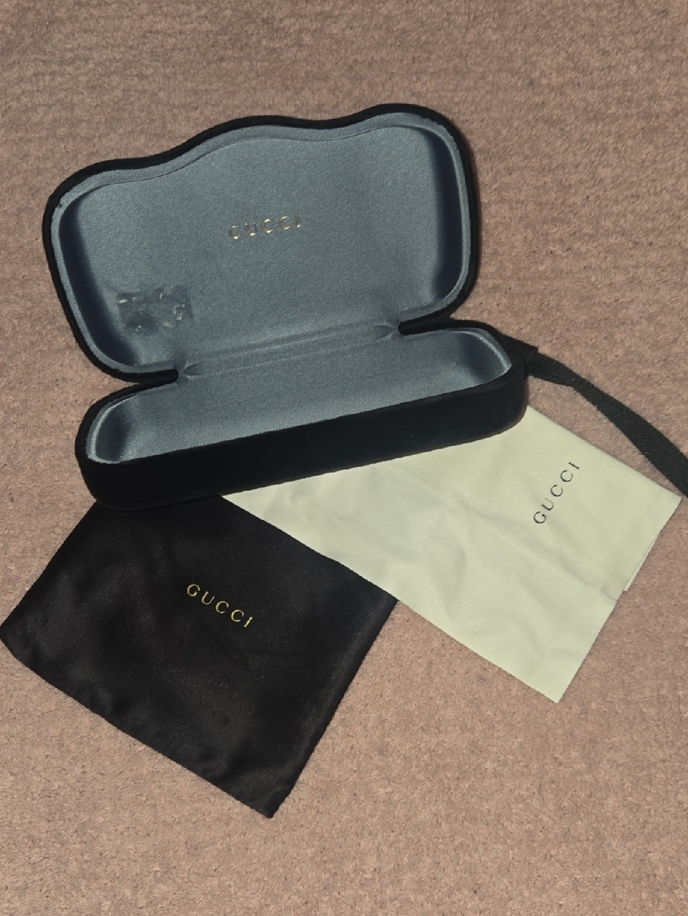 Gucci Black Velvet Sunglasses Case with Gray Interior and Dust Bags